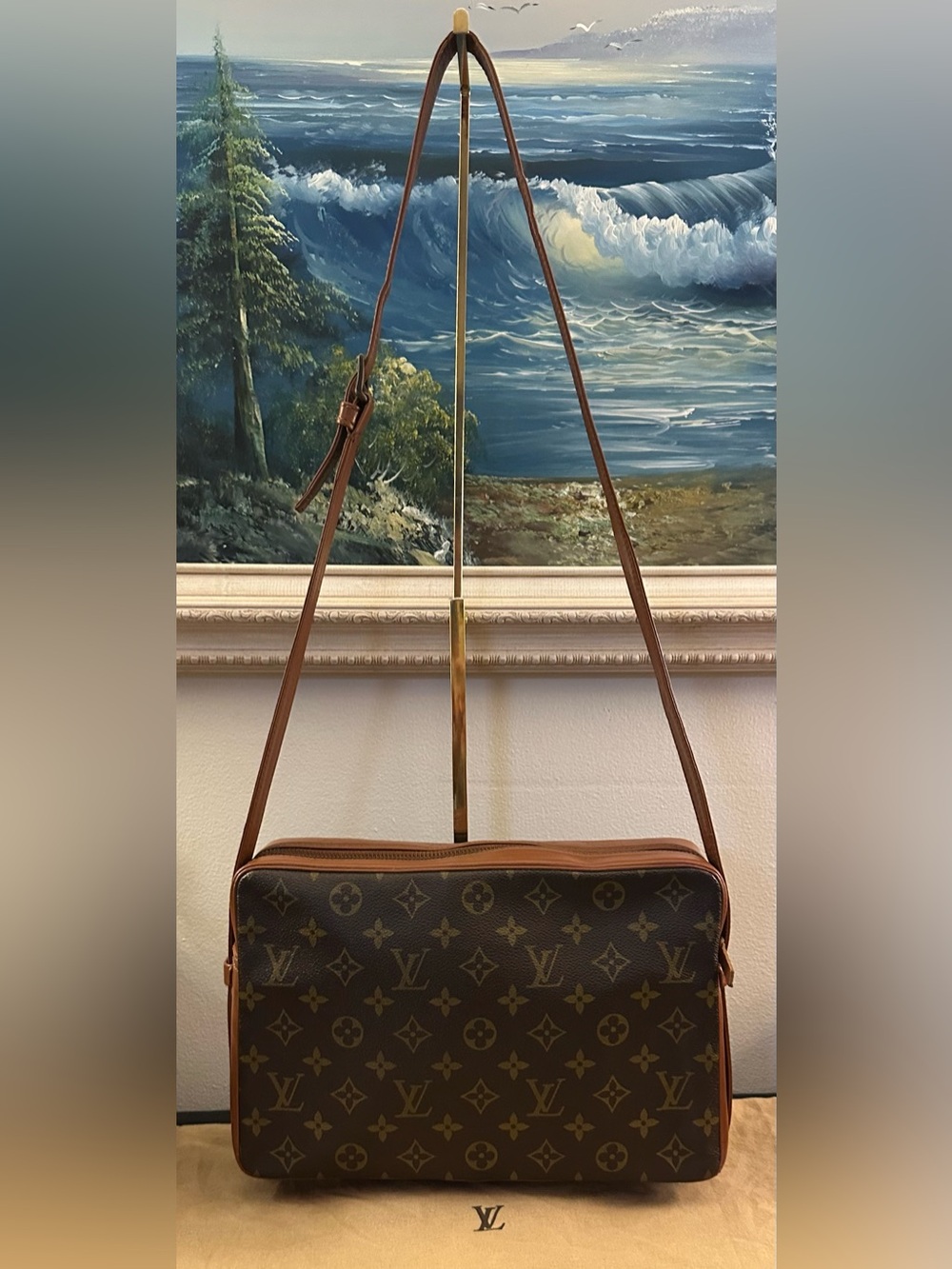 Louis Vuitton Monogram Sac Bandouliere Shoulder Bag with dustbag - Picture 3 of 15